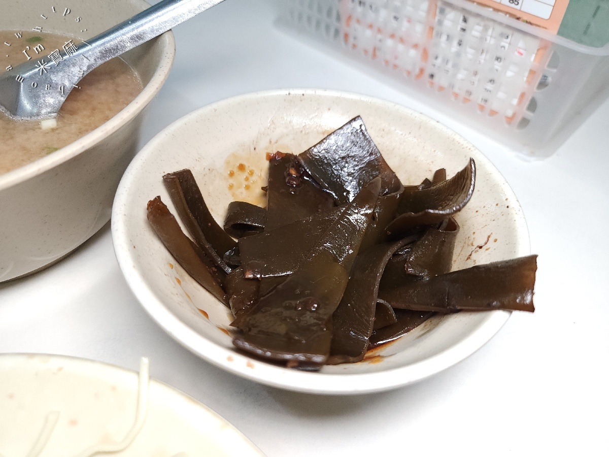 老孫涼麵｜新店在地40多年人氣涼麵，中正路美食推薦，綜合涼麵、味噌貢丸湯必點