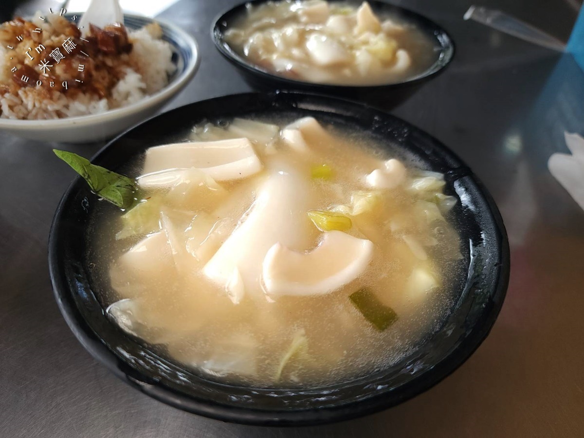 廖家華西街生炒花枝｜板橋40年老店：經典花枝羹、熱炒炸物一次滿足，媒體激推！