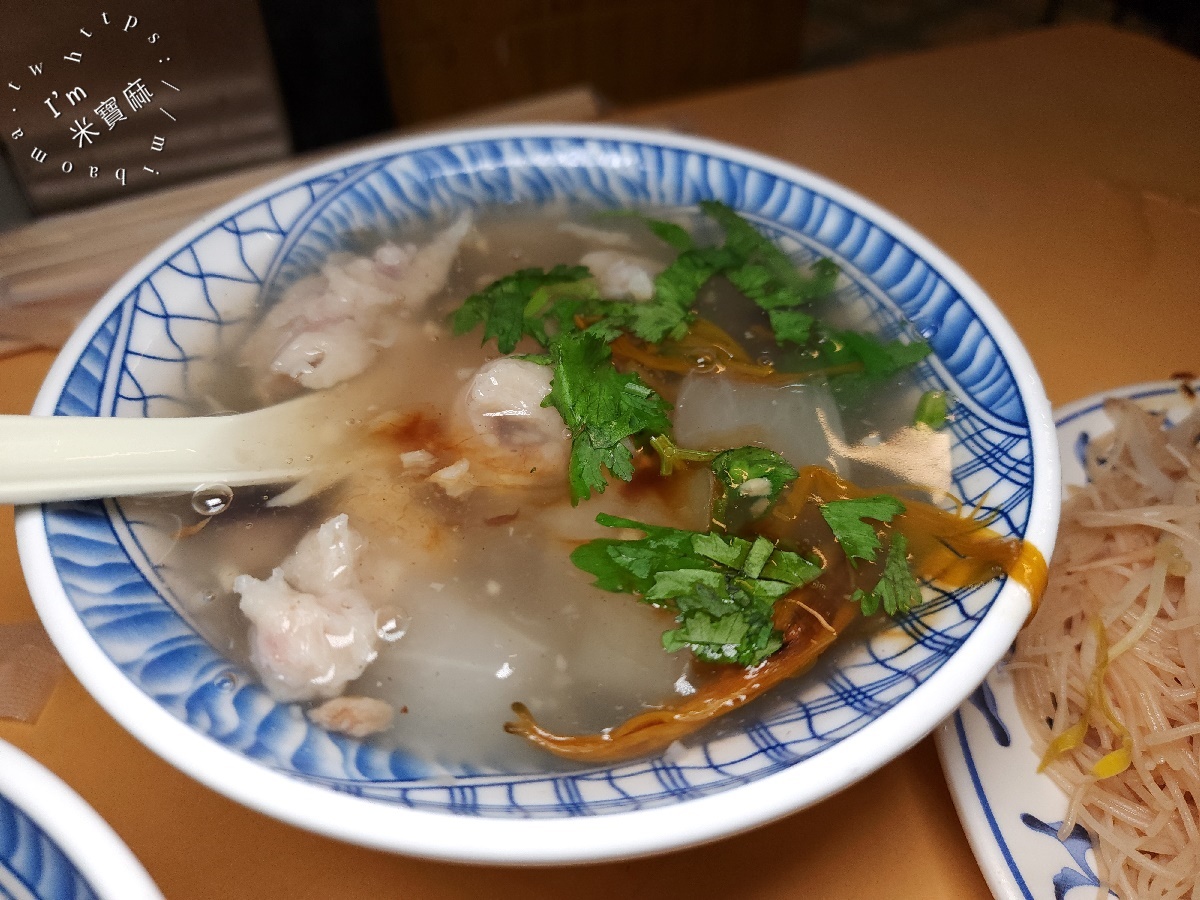 正老牌魷魚平|萬華美食,60年手作魷魚羹+米粉炒,饕客必點一組的古早味傳奇! 正老牌魷魚平|萬華美食,60年手作魷魚羹+米粉炒,饕客必點一組的古早味傳奇!