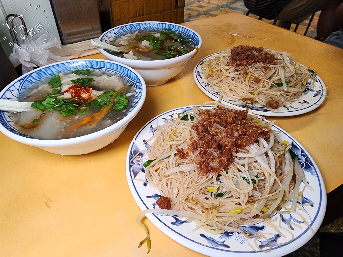 正老牌魷魚平|萬華美食,60年手作魷魚羹+米粉炒,饕客必點一組的古早味傳奇! 正老牌魷魚平|萬華美食,60年手作魷魚羹+米粉炒,饕客必點一組的古早味傳奇!