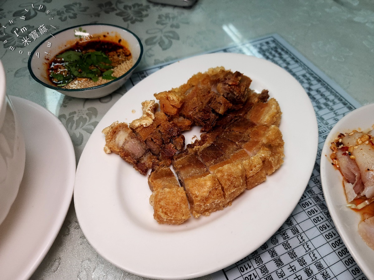 湘園美食┃中和華新街美食。異國風味輕鬆品嘗，多項熱炒選擇!一個人來或聚餐都可以!