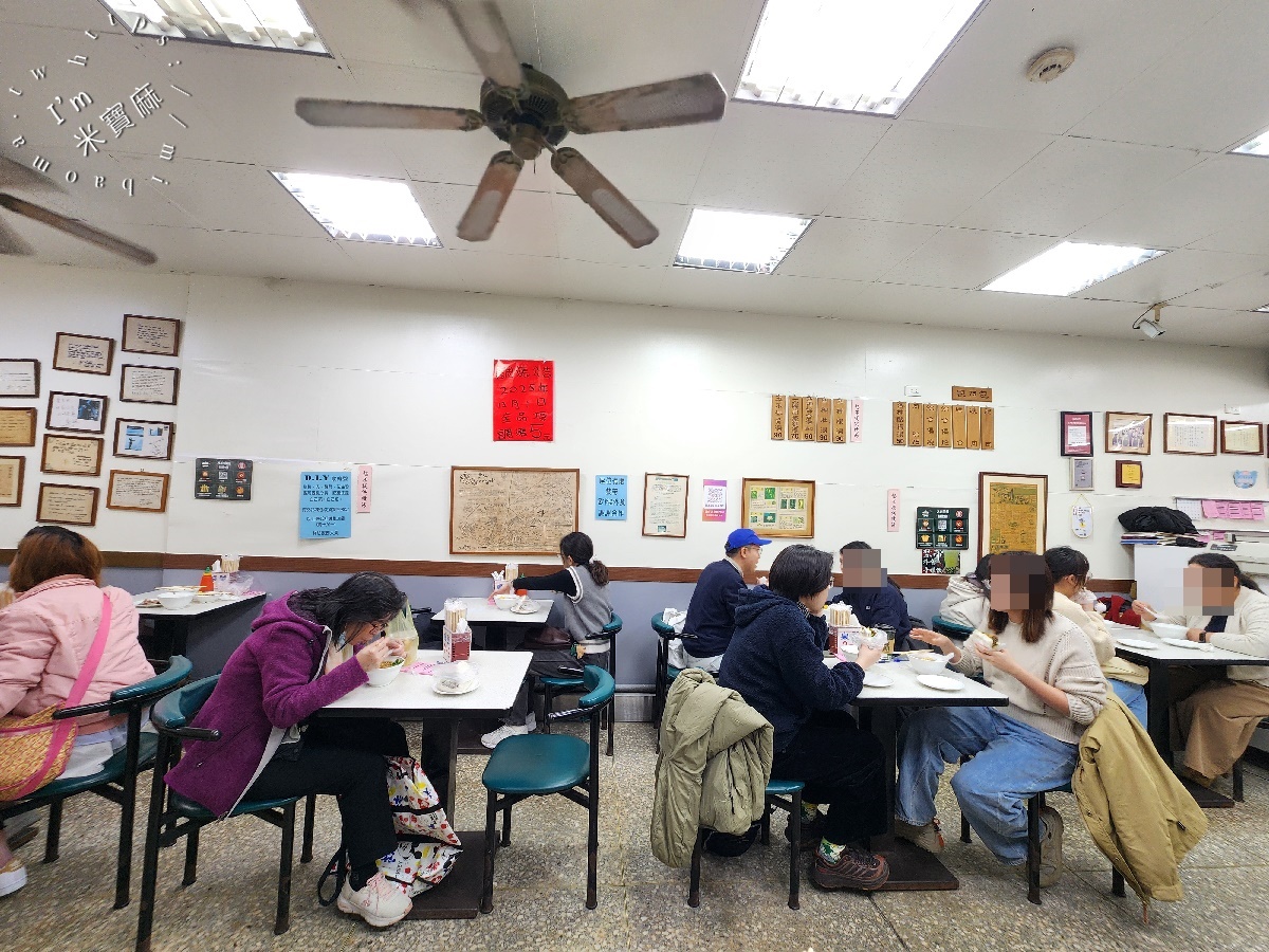 藍家割包｜公館美食，米其林必比登推薦，台大週邊必吃銷魂割包與暖胃四神湯！