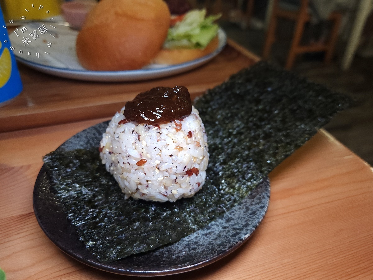 原粹蔬食作|新店美食,純素漢堡、鍋物、燉飯,健康美味不踩雷! 原粹蔬食作|新店美食,純素漢堡、鍋物、燉飯,健康美味不踩雷!