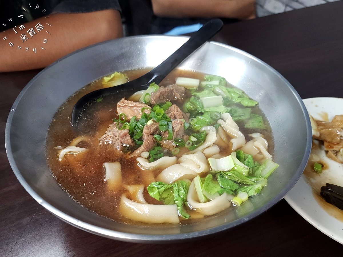 田田家傳牛肉麵館｜永和美食，巷弄人氣牛肉麵，家常牛肉麵、餛飩麵、鍋燒麵通通有