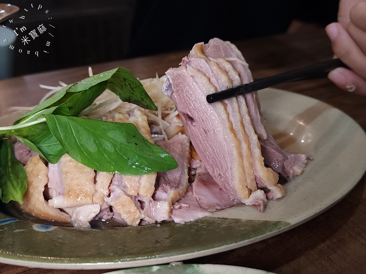 三塊厝鵝家庄｜永和美食，在地人氣鵝肉店！必點鵝肉飯、煙燻鵝肉、蚵仔湯，晚餐宵夜聚餐推薦