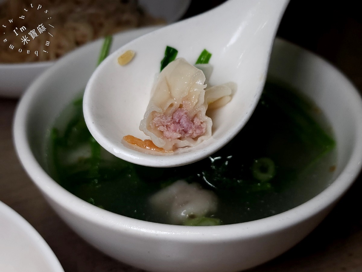 永和麵担仔┃中和廟口美食。多口味創新乾拌麵必吃、滷味小菜也很正點!