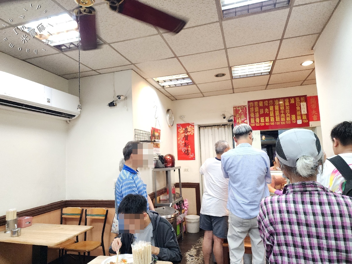 東大便當|中和連城路人氣便當,炸排骨、雞排、雞腿通通有,在地老饕口袋名單 東大便當|中和連城路人氣便當,炸排骨、雞排、雞腿通通有,在地老饕口袋名單