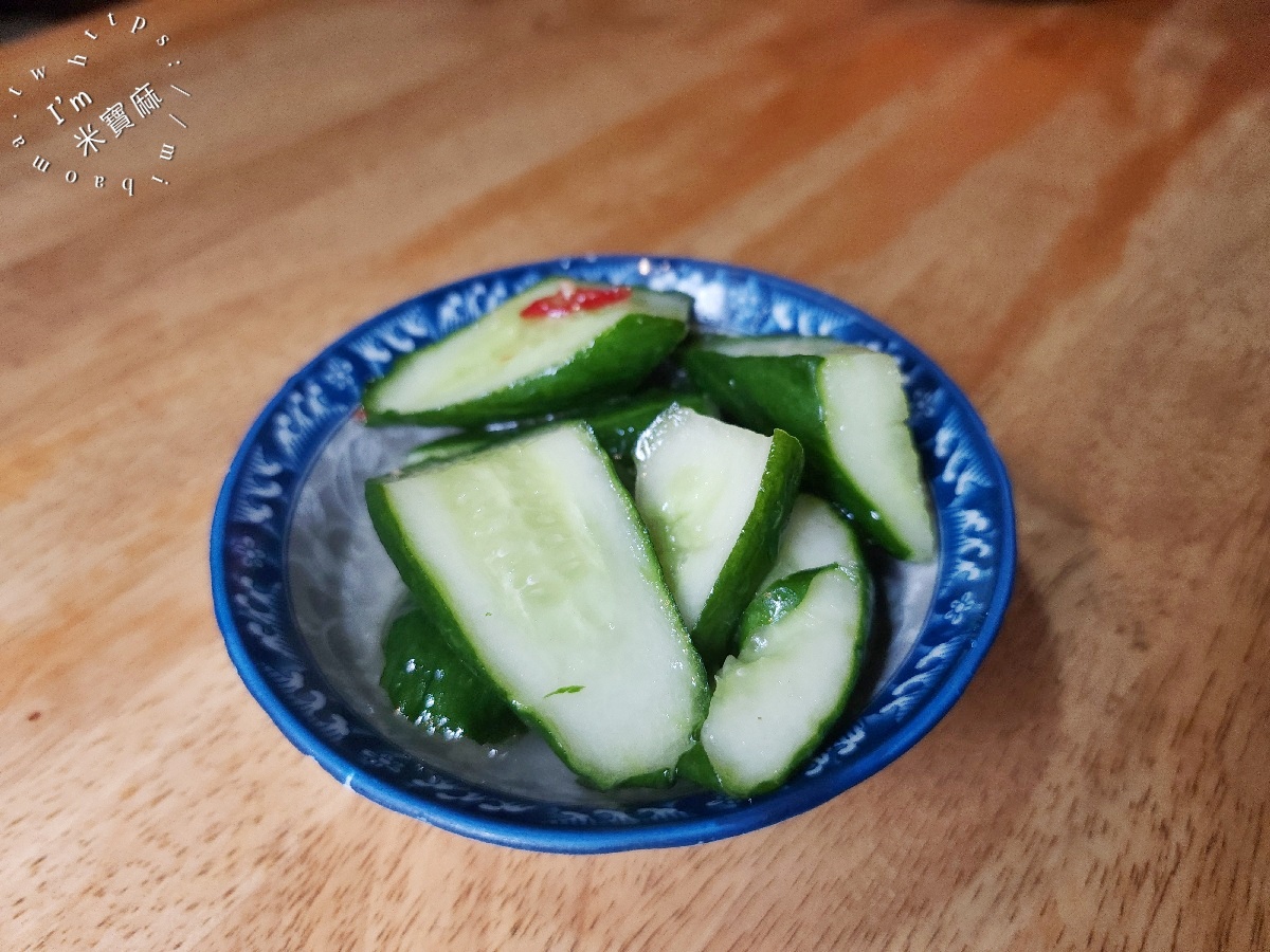 黑庄牛肉麵|新店牛肉麵,建國路人氣牛肉麵,大塊嫩牛肉、蒜香濃郁湯頭,加酸菜更對味! 黑庄牛肉麵|新店牛肉麵,建國路人氣牛肉麵,大塊嫩牛肉、蒜香濃郁湯頭,加酸菜更對味!