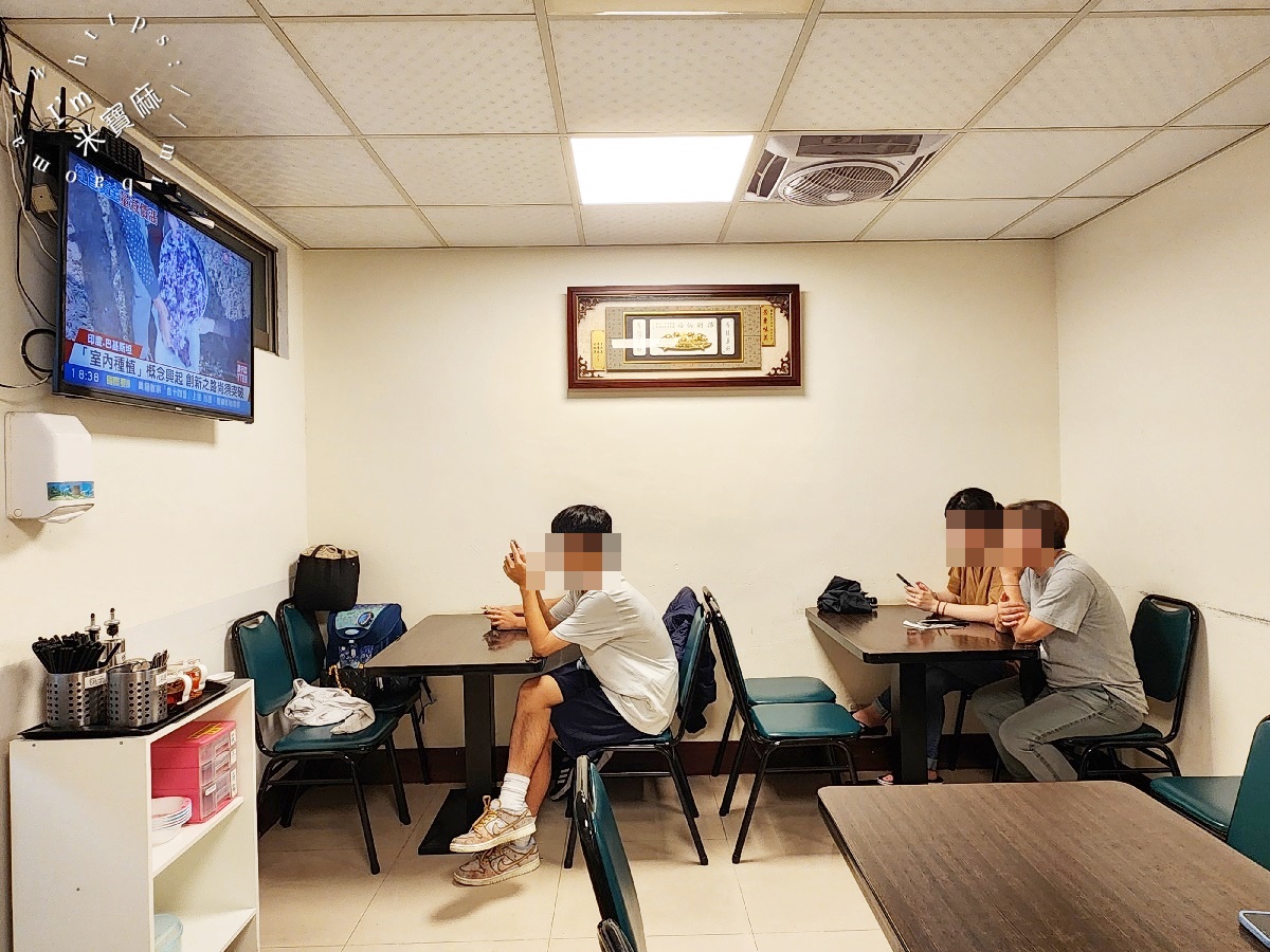 林里南洋風味小吃┃新店大豐路美食。紹子湯麵、印度甩餅、打拋豬肉飯都吃得到