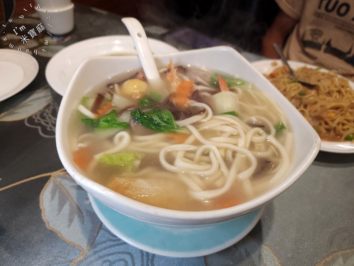 炒翻天南華總店｜中和美食，平價熱炒、炒飯炒麵、什錦煮麵一次滿足