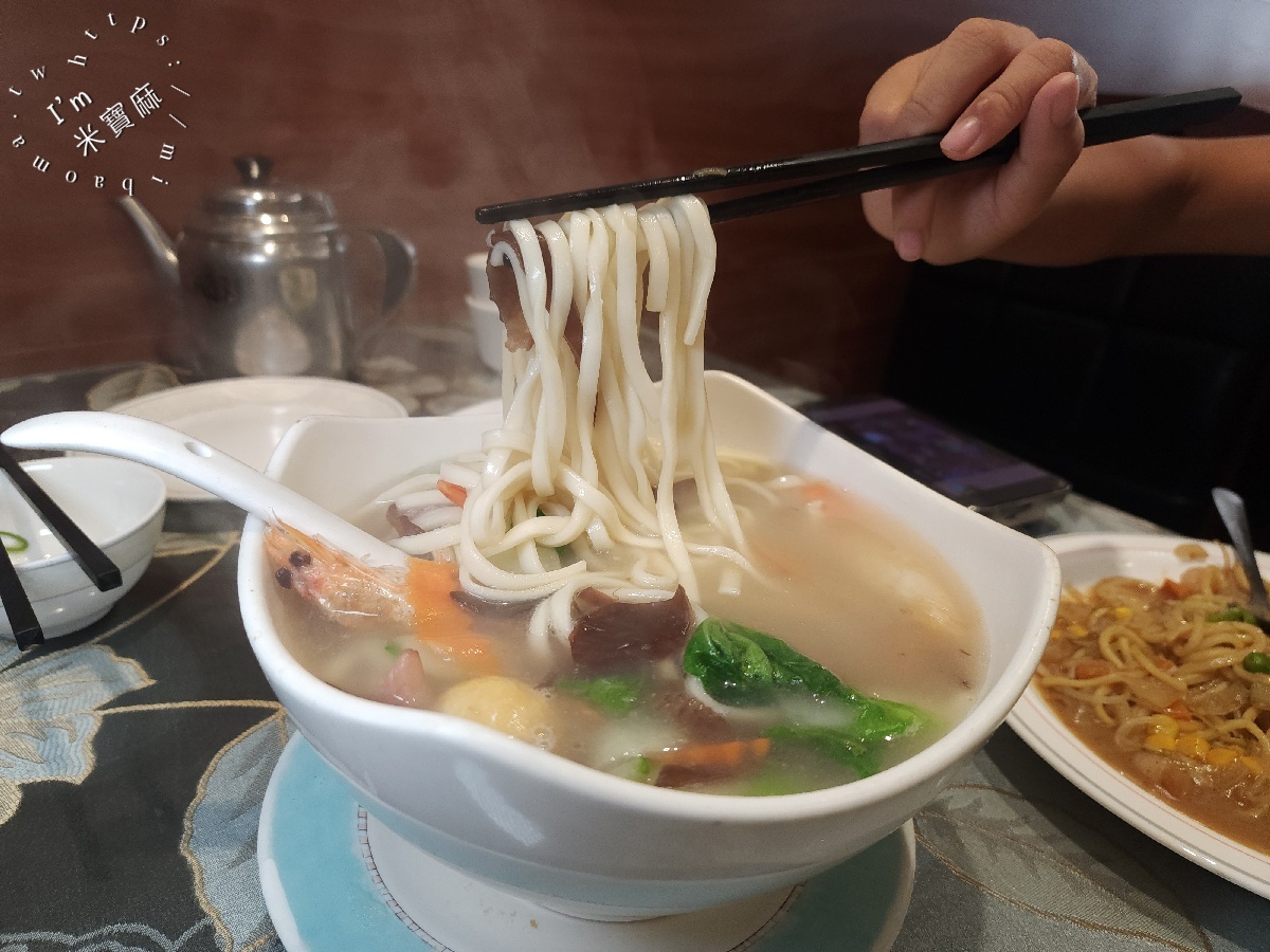 炒翻天南華總店｜中和美食，平價熱炒、炒飯炒麵、什錦煮麵一次滿足