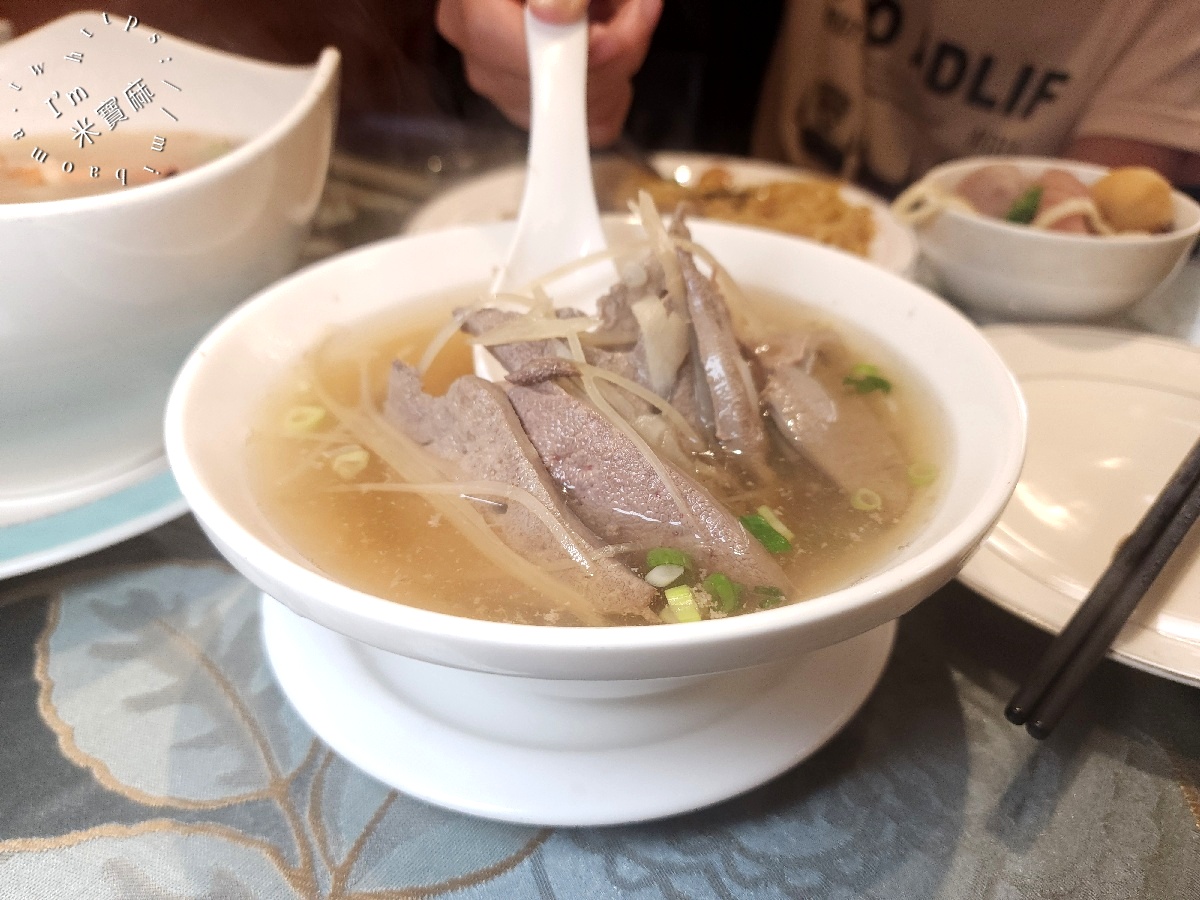 炒翻天南華總店｜中和美食，平價熱炒、炒飯炒麵、什錦煮麵一次滿足