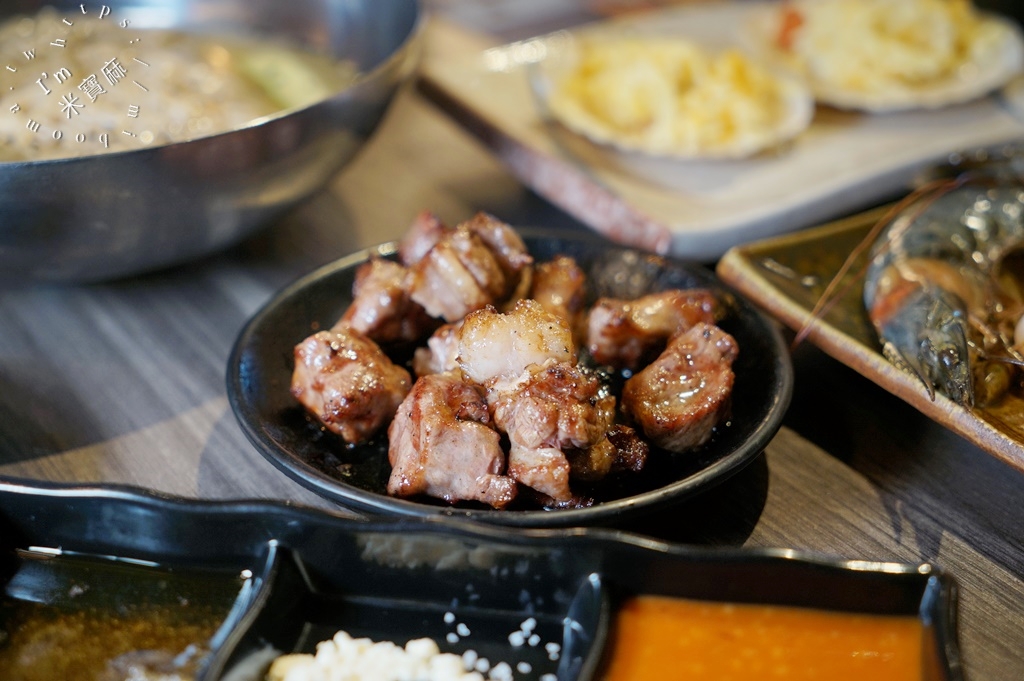 東大門韓國特色料理┃中山韓式烤肉，吃到飽。再加399元即可享酒類全品項喝到飽，還有各式韓式料理、小菜任你吃