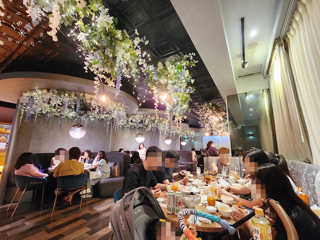 許雪莉泰國時尚餐廳┃台北泰式餐廳。擁有台北第一名的泰國餐廳美譽!必點馬沙曼咖哩，環境超美、約會好選擇