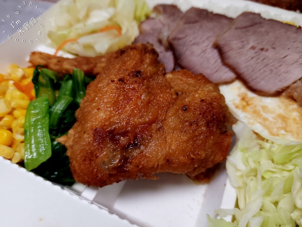 牛丼便當┃萬華美食。必點招牌快餐!排骨不裹粉，每一口都真材實料