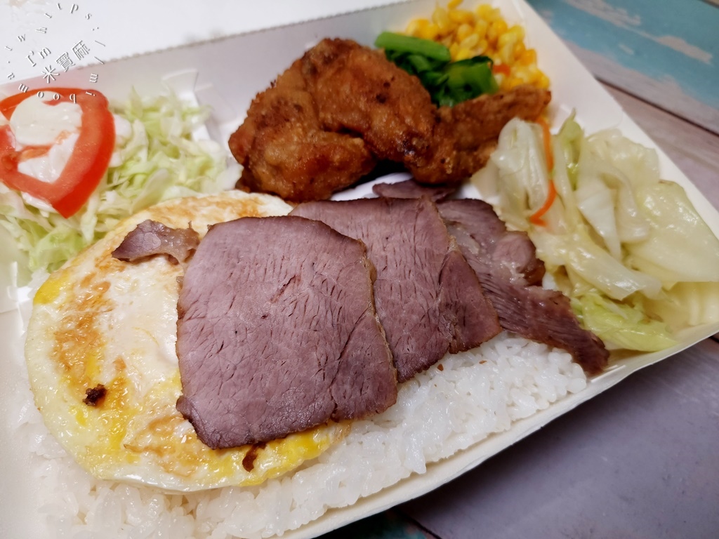 牛丼便當┃萬華美食。必點招牌快餐!排骨不裹粉，每一口都真材實料