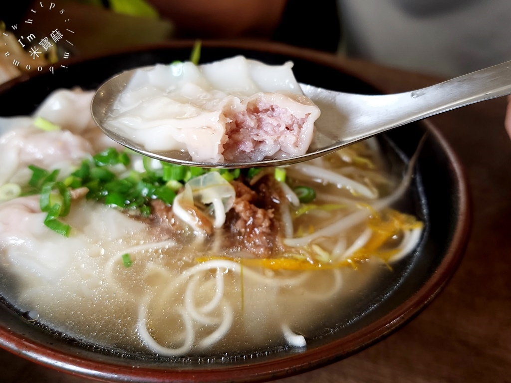 來來廖家四十年老味道┃永和美食。市場巷弄老字號小吃，滷菜黑白切，經典芋頭貢丸可別錯過了