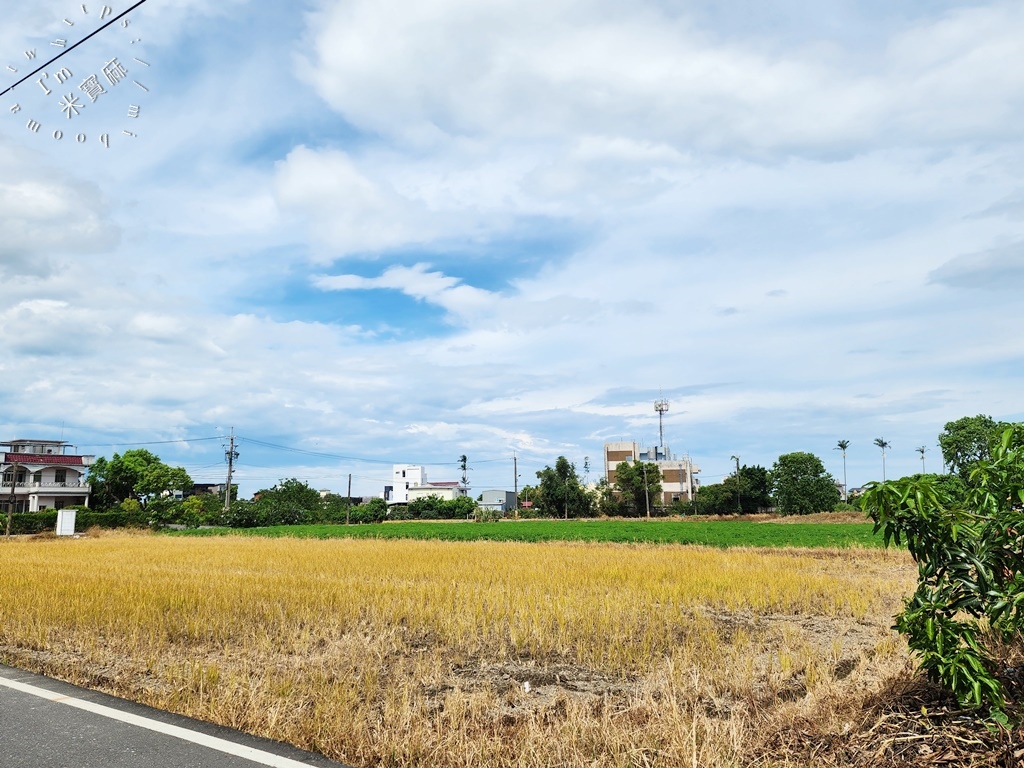 小蘋果民宿┃宜蘭親子住宿。房內溜滑梯球池，室外沙坑、電動車任你玩，多主題親子房型挑選