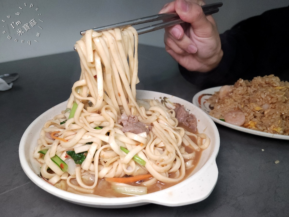 網站近期文章：董ㄟ小吃｜板橋炒飯炒麵，在地人激推平價美食，必吃經典美味！