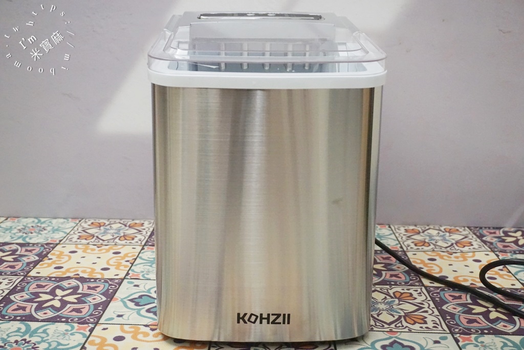 KOHZII 康馳 全自動製冰機 KIM1200┃6分鐘快速製冰，一鍵自動清洗不費力，冰塊再也無異味，走到哪都有冰飲可享受