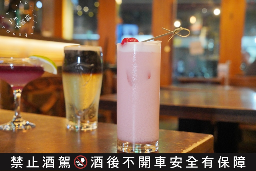 The 41 Bistro 英式餐酒館┃永和餐酒館，喝到飽 。以杯換杯喝到飽方案太划算了，LIVE演唱把氛圍拉到最高點