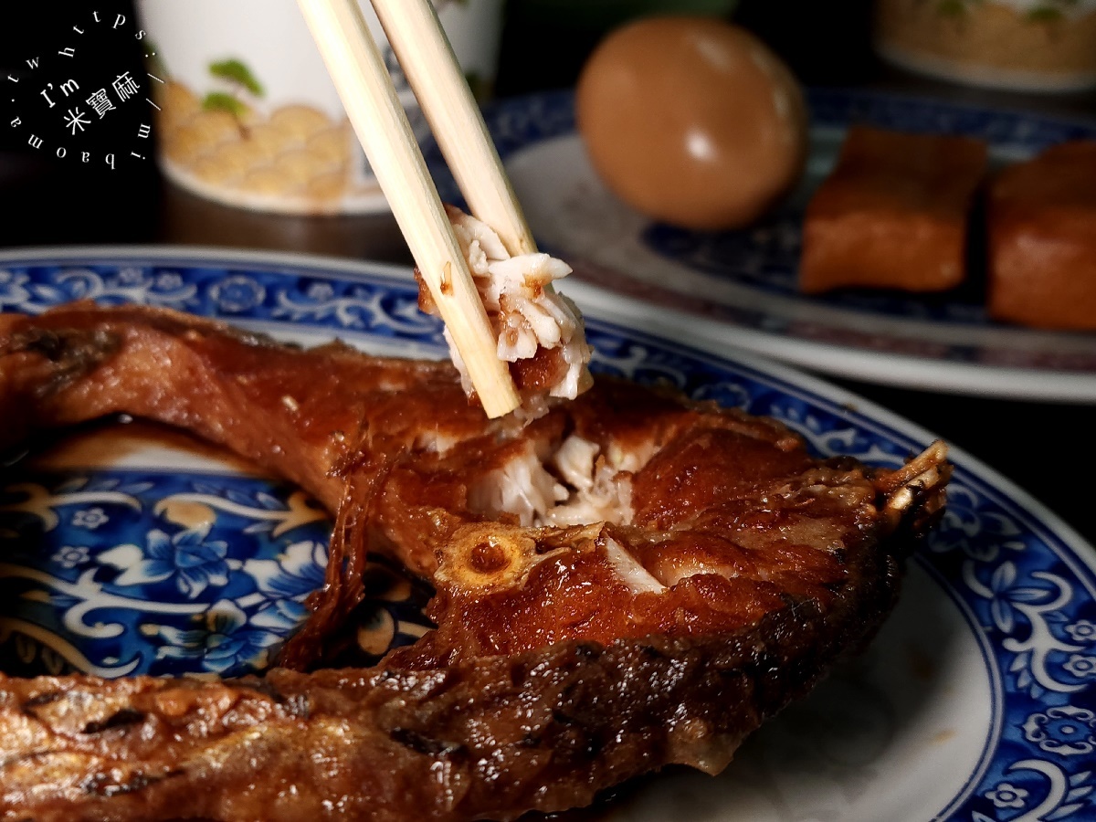 正宗上海菜飯┃新店美食。排骨菜飯、燻魚菜飯都正點，黃豆湯經典好喝，爆汁豆干一吃愛上