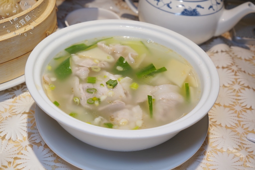 芙蓉園中餐廳┃信義安和中式餐廳。北方料理嘗滿足，單點及多人合菜都有，還有包廂提供預訂