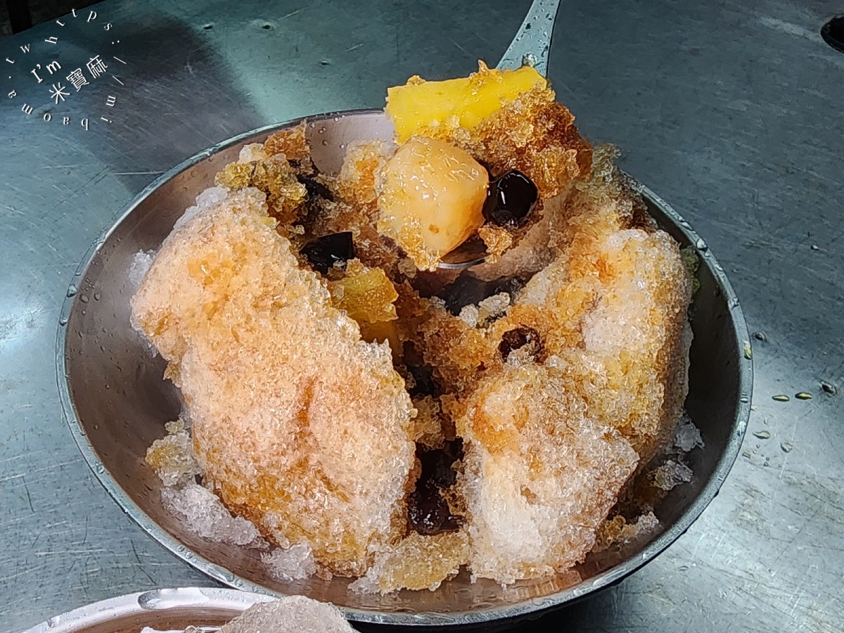 如意黑糖挫冰┃南機場夜市美食。豆漿紅茶1000cc平價又大杯，豆花冰品多選擇