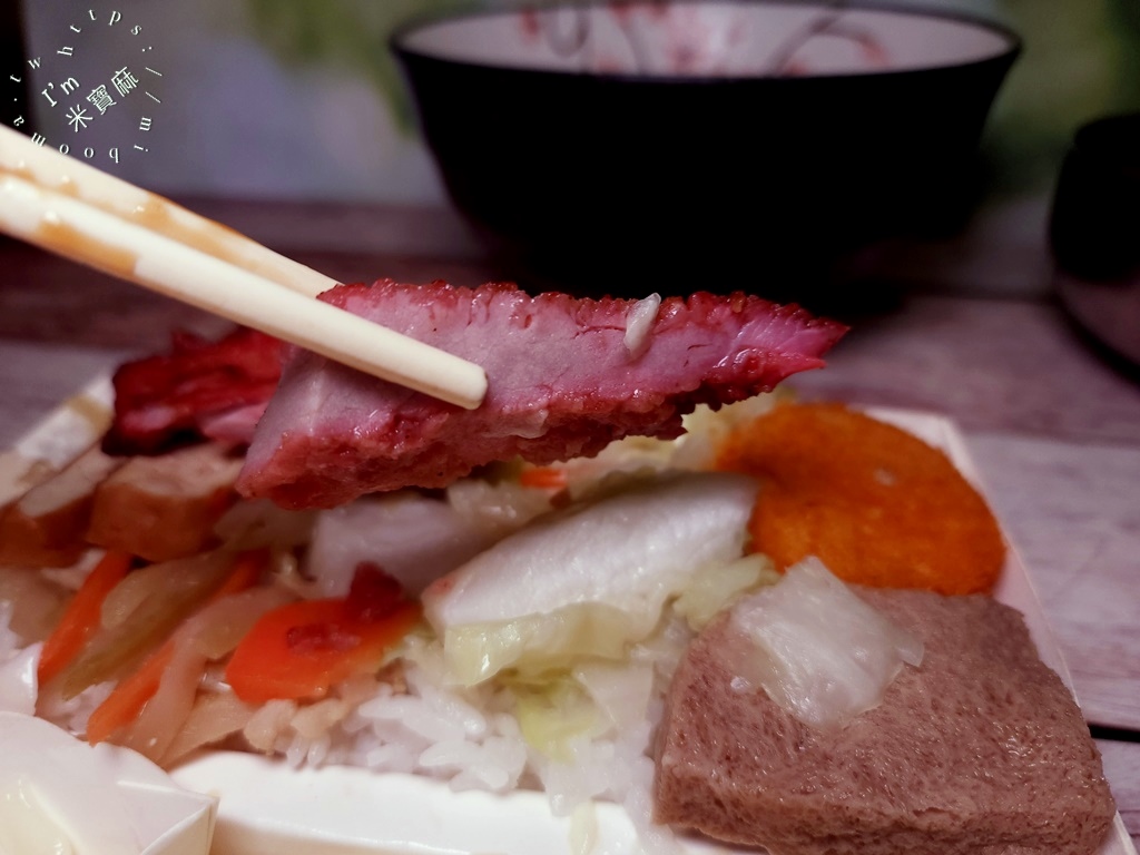 財興快餐┃萬華美食。日式風格便當必點招牌快餐，人潮一波接一波，生意有夠好