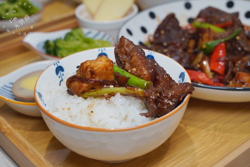 穀雨豐┃林口中式簡餐。多種排餐、定食套餐選擇，另提供包廂聚餐，自助吧無限續用