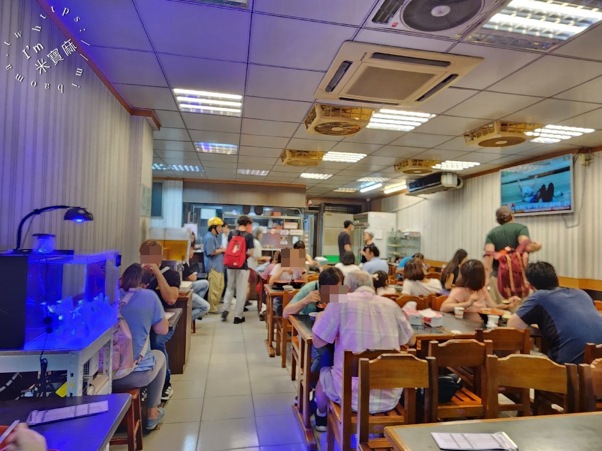 山西御品刀削麵館┃台北大安美食。首推木須炒麵必吃，炸醬刀削麵大碗滿足，小菜選擇也不少
