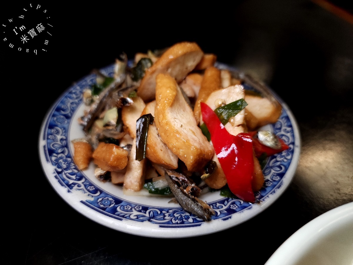 山西御品刀削麵館┃台北大安美食。首推木須炒麵必吃，炸醬刀削麵大碗滿足，小菜選擇也不少