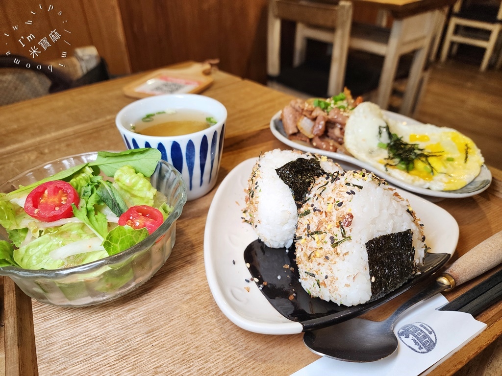 日日村咖啡食堂┃永和美食。復古日系雜貨氛圍，輕食下午茶儀式感拉滿