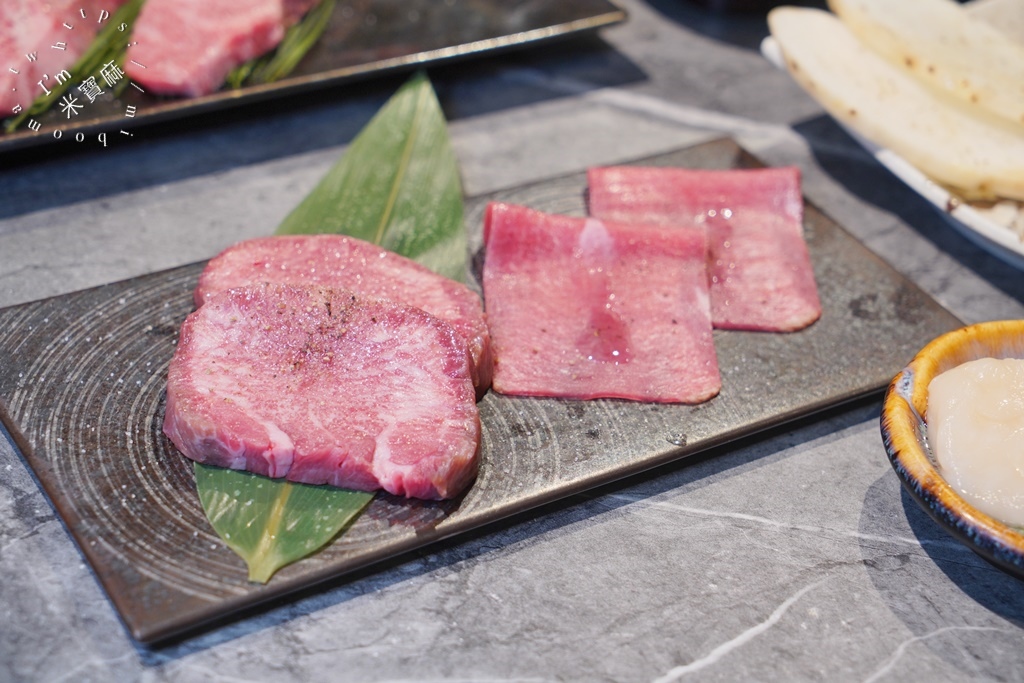 青杉燒肉┃大安燒肉。奢華燒肉高檔饗宴，包廂聚餐隱敝性高，專人代烤、和牛龍蝦爽嗑