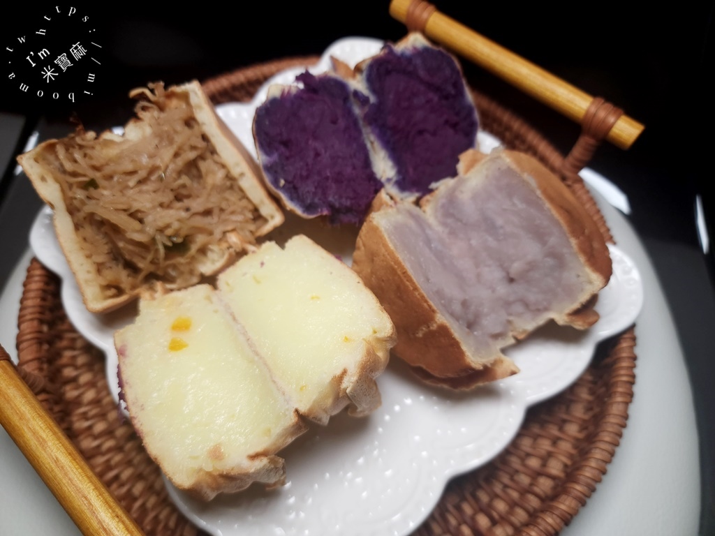 永樂車輪餅┃台北美食。銅板價超爆餡，真材實料大滿足，鹹甜口味都有