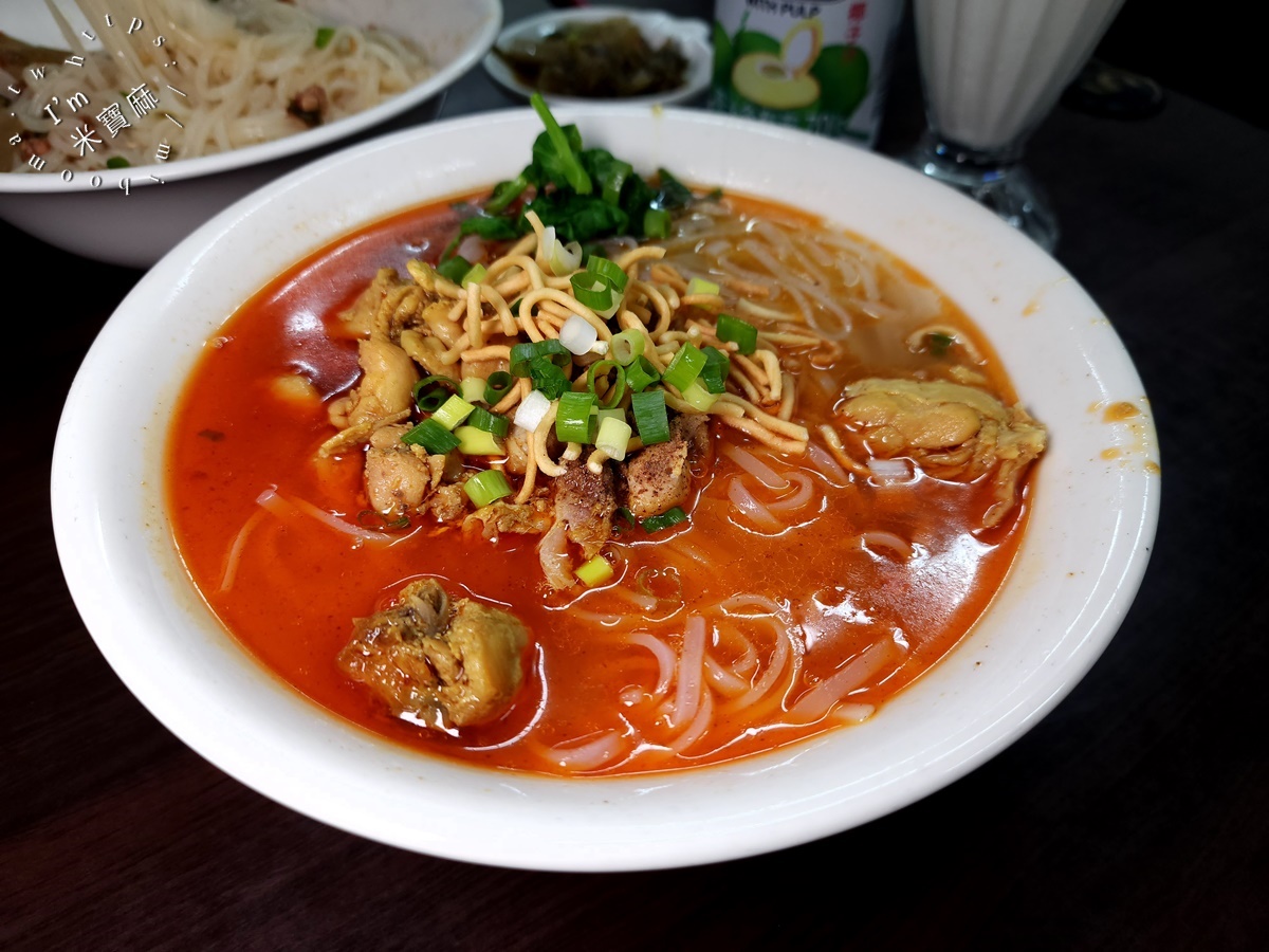 阿英雲南景頗泰緬風味料理┃中和華新街美食。手抓飯要吃記得預訂，料理選擇多，來這裡聚餐也很不錯