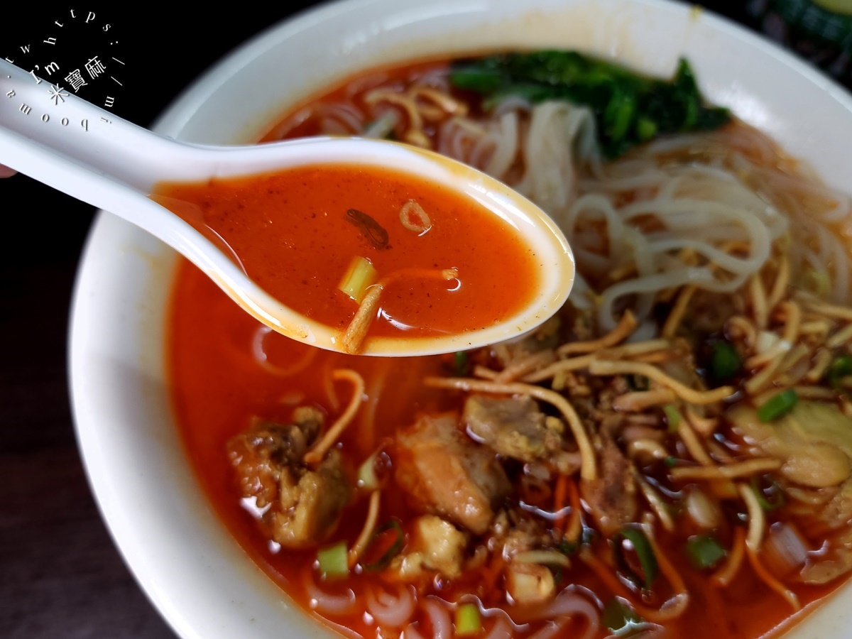 阿英雲南景頗泰緬風味料理┃中和華新街美食。手抓飯要吃記得預訂，料理選擇多，來這裡聚餐也很不錯