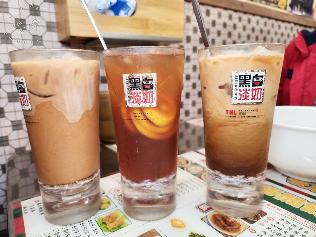 得閒飲茶港式茶餐廳┃永和美食。秒入香港氛圍茶餐廳，道地港味來這裡吃!