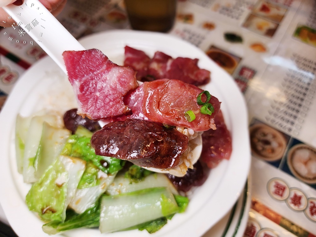 得閒飲茶港式茶餐廳┃永和美食。秒入香港氛圍茶餐廳，道地港味來這裡吃!