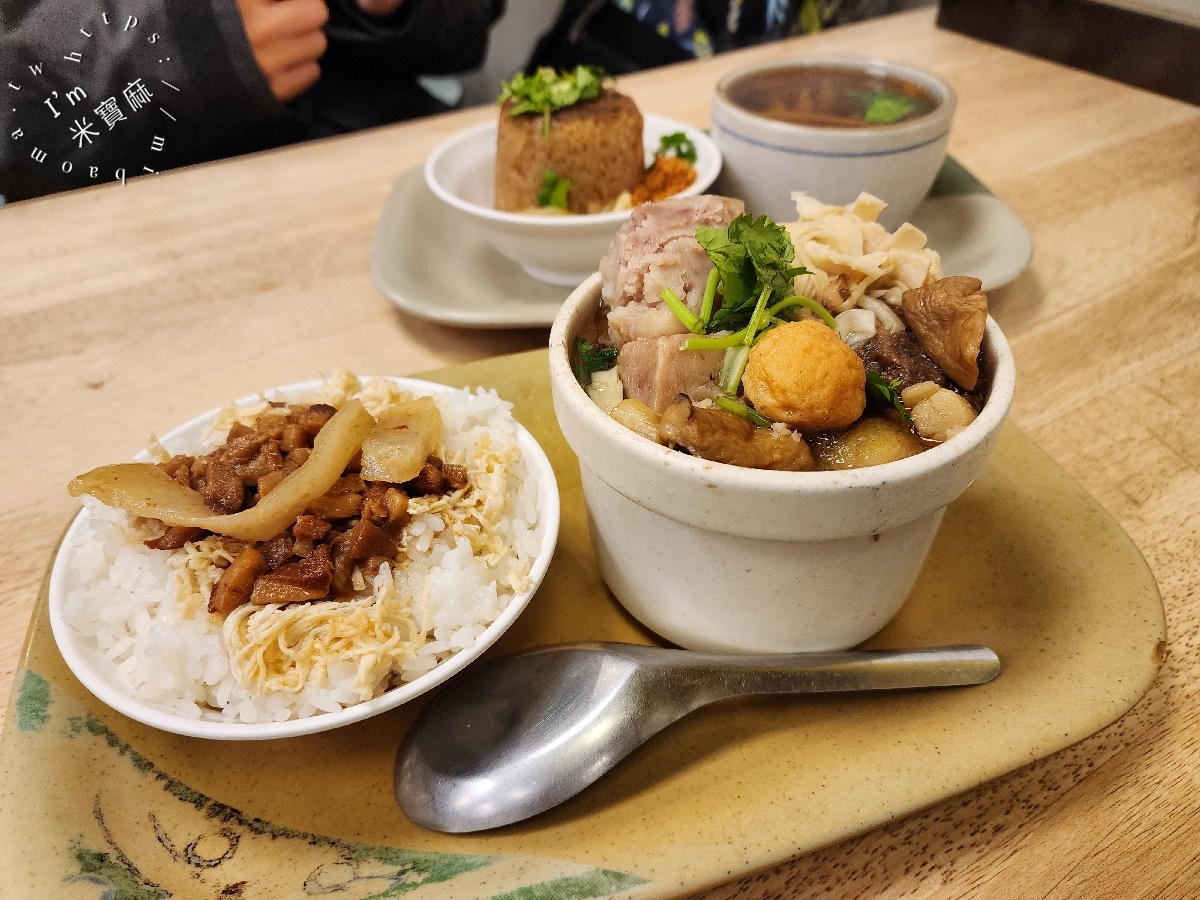 王記排骨酥湯┃台北美食。老饕都懂的好味道，排骨酥湯一喝就愛上，還有個人盅佛跳牆也很正點