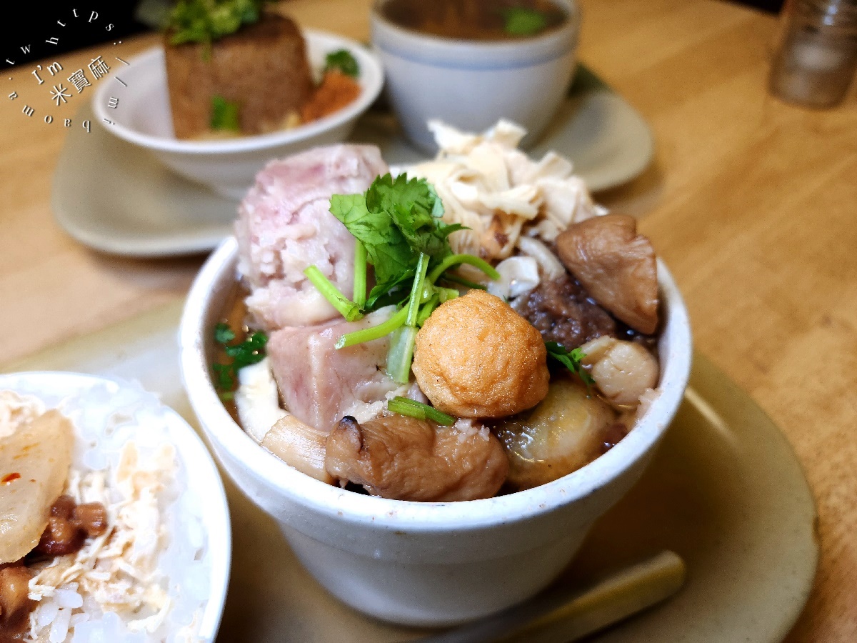 王記排骨酥湯┃台北美食。老饕都懂的好味道，排骨酥湯一喝就愛上，還有個人盅佛跳牆也很正點