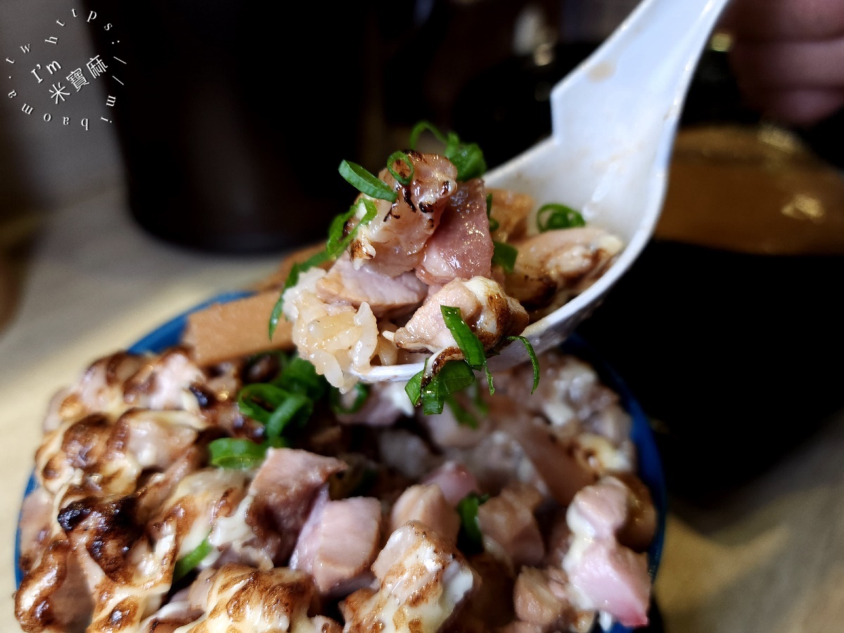 双豚ラーメン┃板橋美食。濃湯清湯口味都正點!叉燒滿量超份量、內用還可免費續麵一次