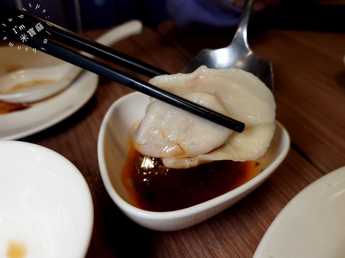 餡老滿吉林店┃台北美食。祖傳宮廷水餃餡料飽滿，金黃酥脆鍋貼爆汁必點，尾牙春酒桌菜也都有