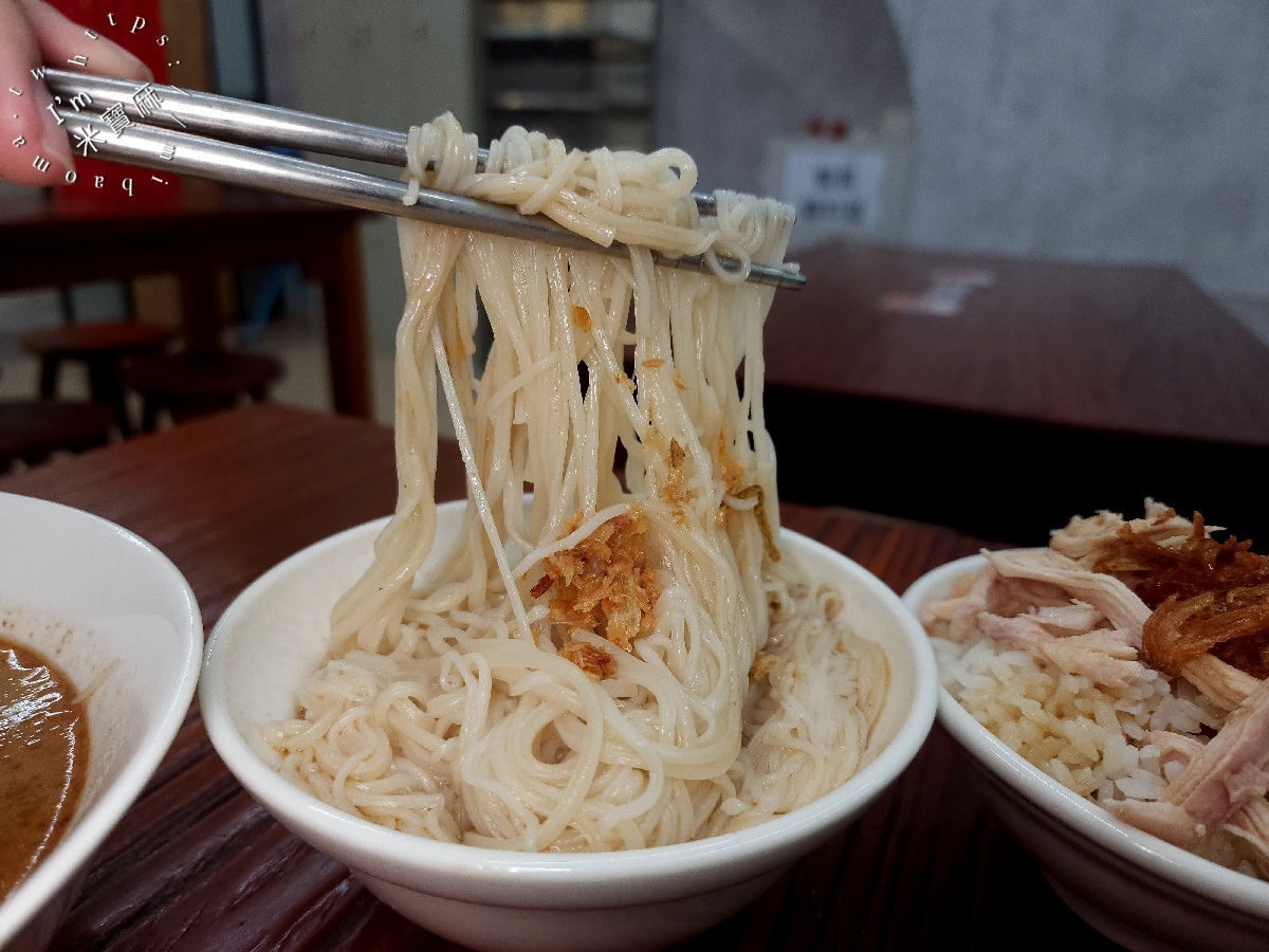 王記好吃麻油雞 萬華店┃萬華美食。夜市知名麻油雞展店了，內用空間更好，選擇品項也很多!