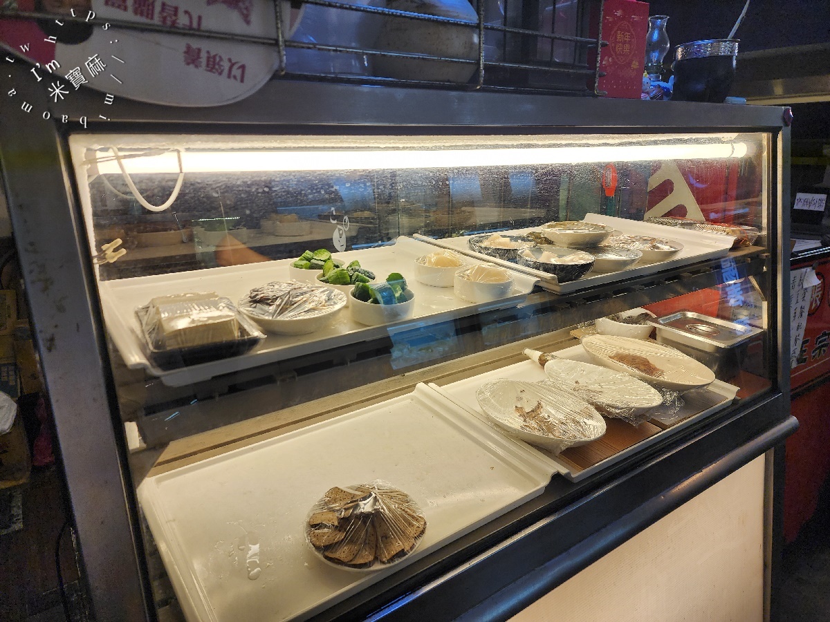 阿彰的店┃永和美食。經典滷味綜合拼盤來一份!搭配套餐更豐富、招牌乾麵簡單又好吃