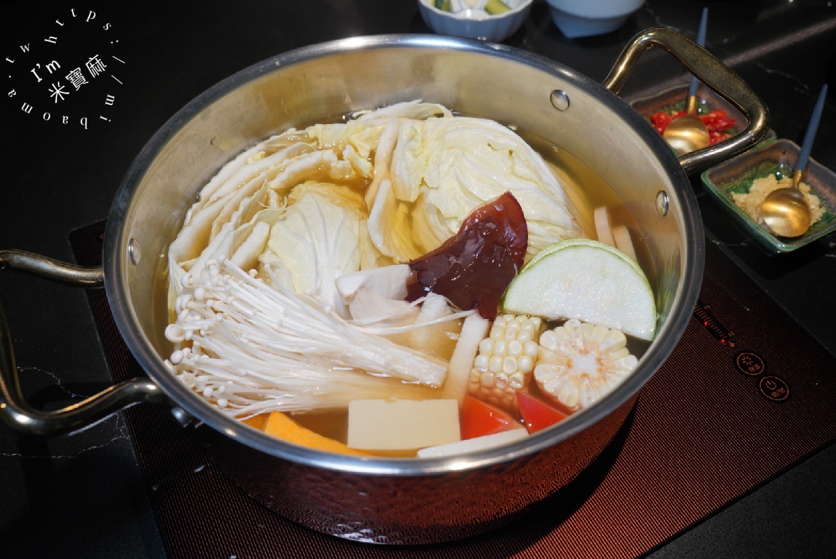 Shabu Zen┃台北東區 高級火鍋。多種包廂座位空間，還有桌邊服務!從前菜到甜點都讓人滿意