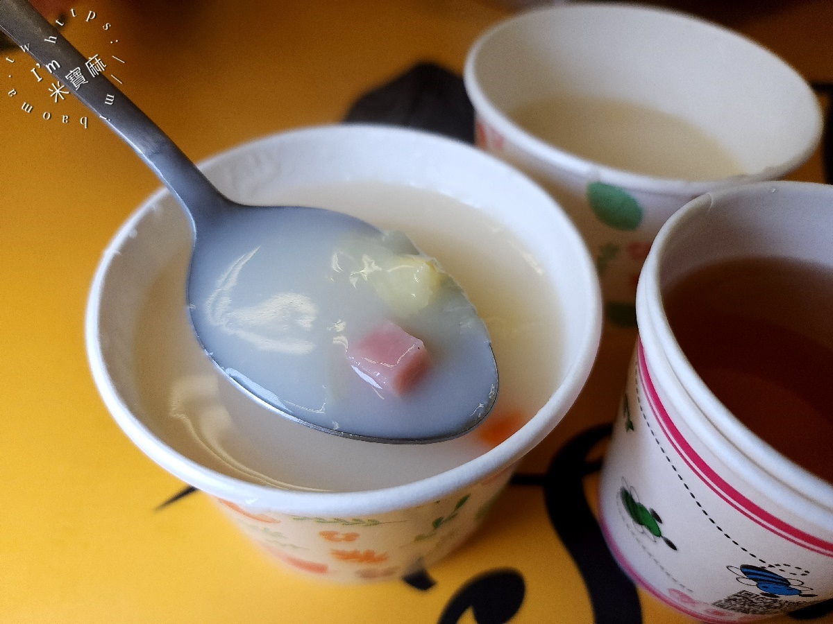 77 seven kitchen 美式燒烤牛排┃永和美食。平價原肉排餐份量超有感，內用濃湯冷飲自助無限
