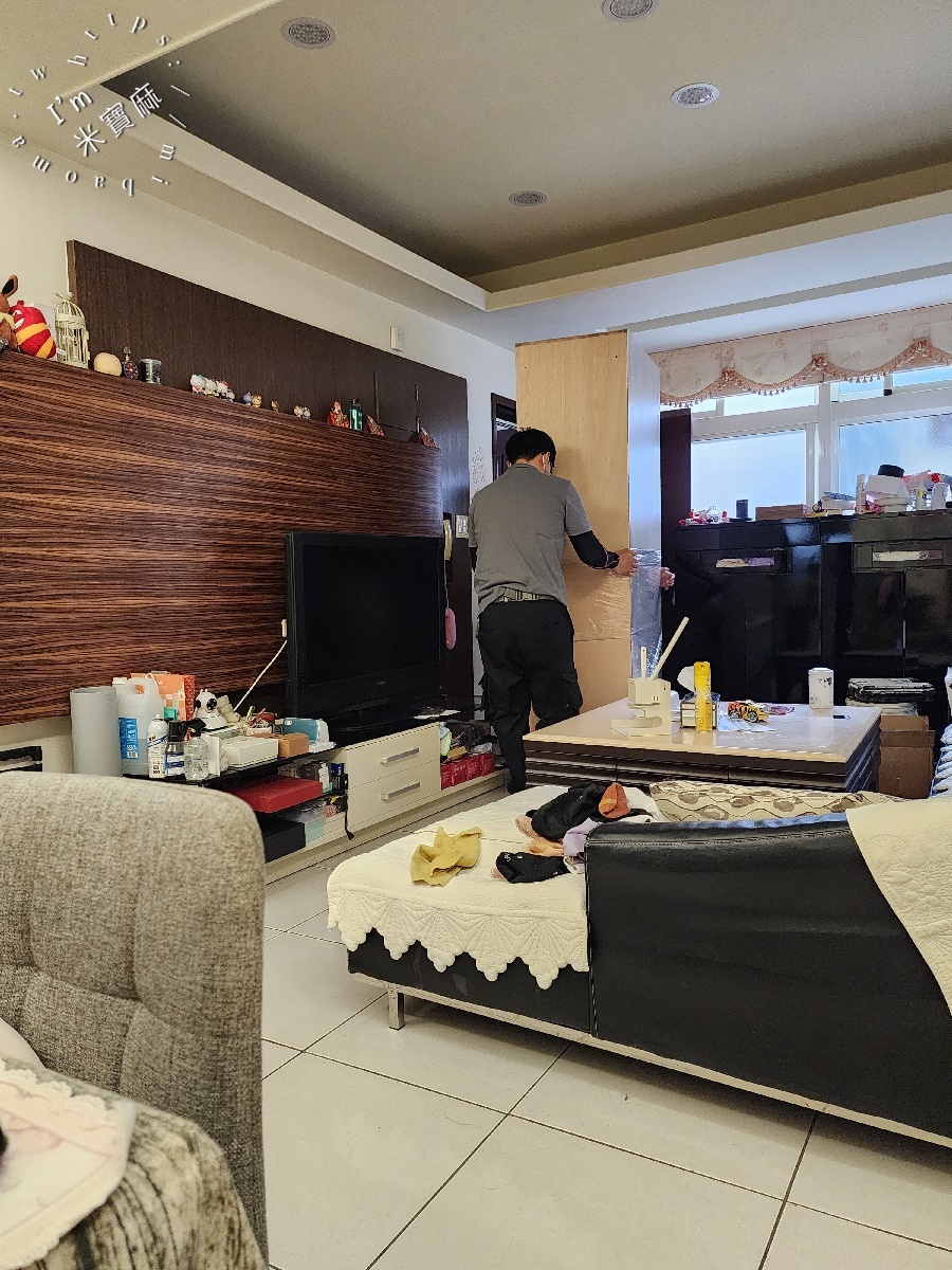 億家具 批發倉庫 中和┃衣櫥家具舊換新的好選擇，七尺大衣櫥，顏值高、好分類、超能裝