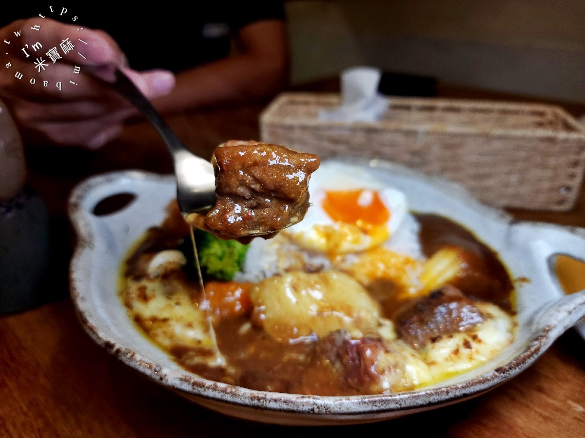 謝謝 DOUMO┃永和早午餐。隱身巷弄日系鄉村風格，必點咖哩飯!獨門咖啡厚實有質感、早午餐份量也很夠