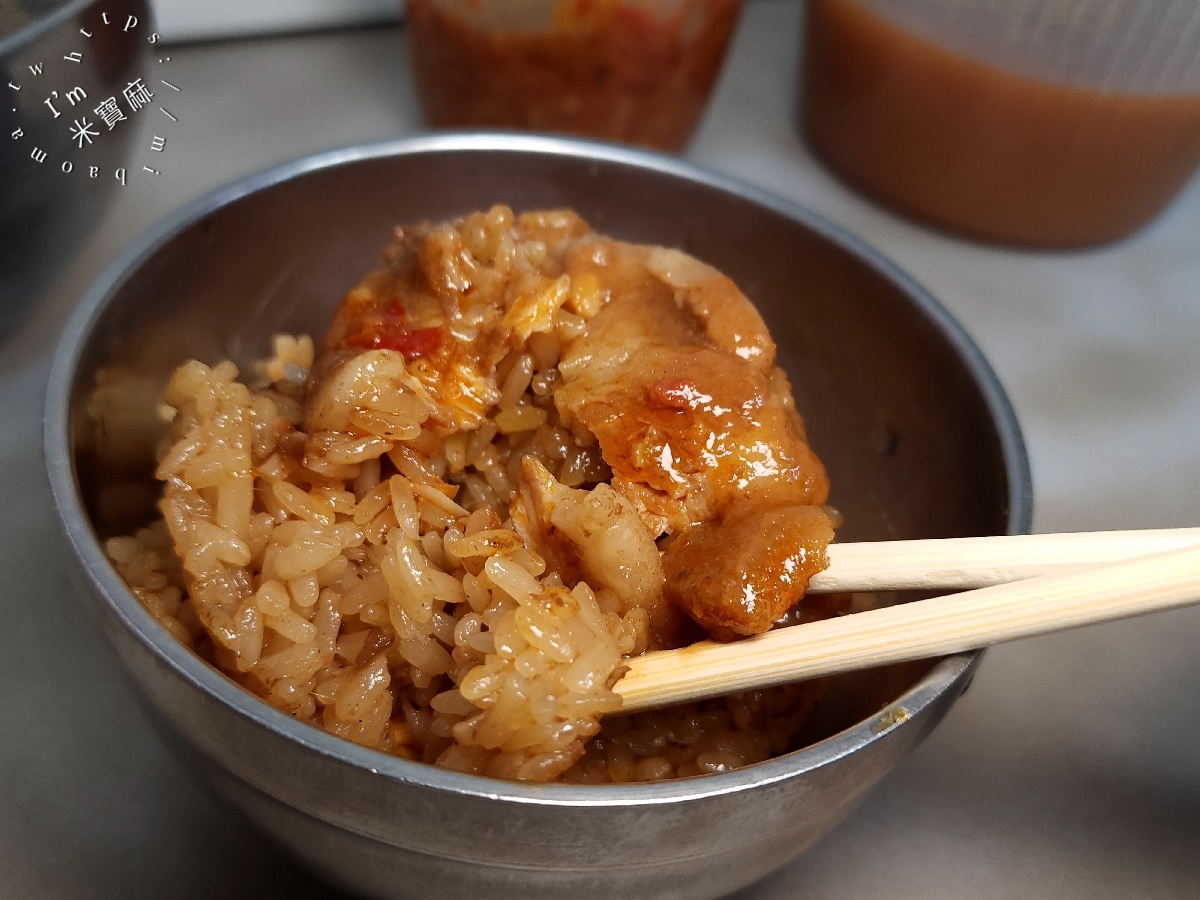 大橋頭老牌筒仔米糕┃台北美食。網友稱為台北最強米糕!米其林必比登推介必吃，再來碗湯好飽足啊